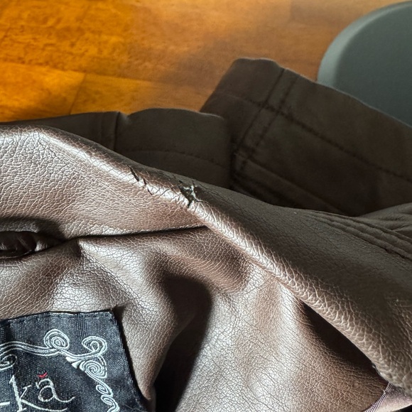 Brown Leather Jacket - Picture 5 of 5